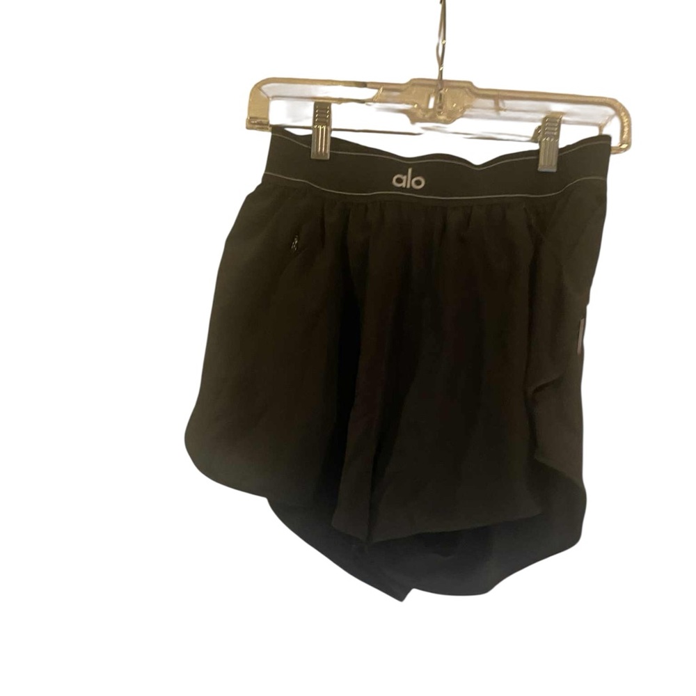 NWT Alo yoga match point short BLACK Size: M